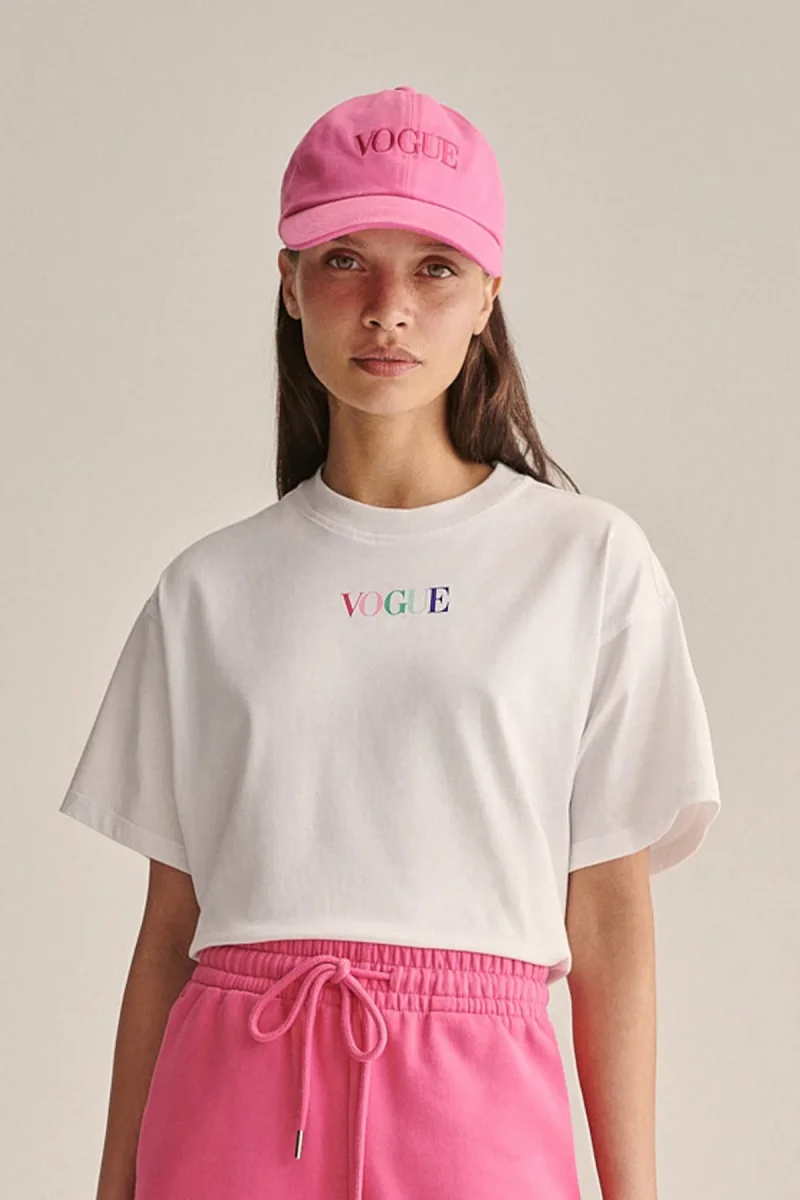 VOGUE T-Shirt White Small Embroidered Rainbow Logo - immagine 8