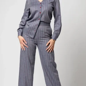 Camicia e pantalone sartoriale donna elegante in lana a righe