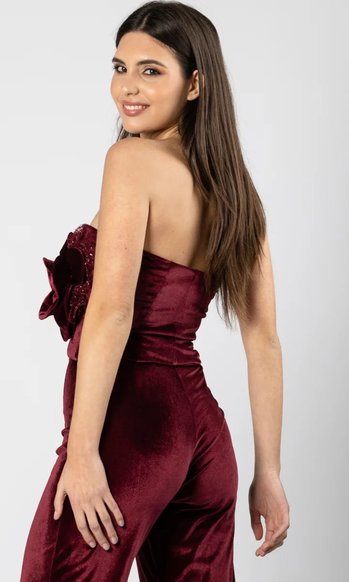 Crop top in velluto bordeaux con fiore realizzato a mano - immagine 6