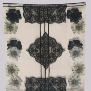 Foulard seta donna fiori nero rettangolare con borsa regalo