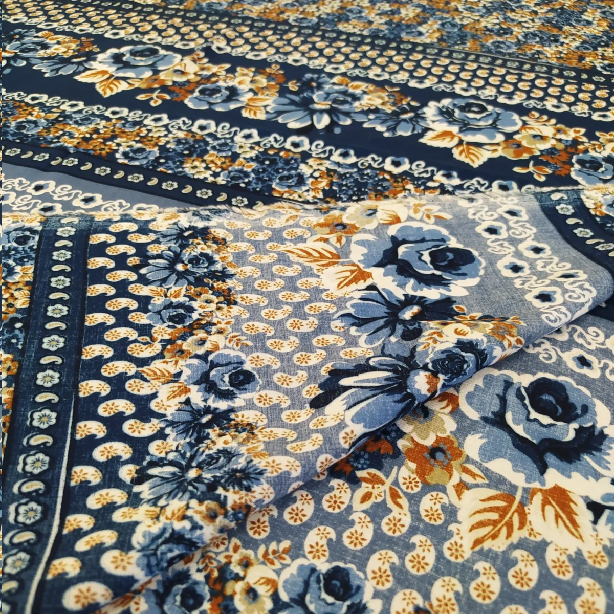 Tessuto invernale per camicia donna su misura floreale - immagine 5