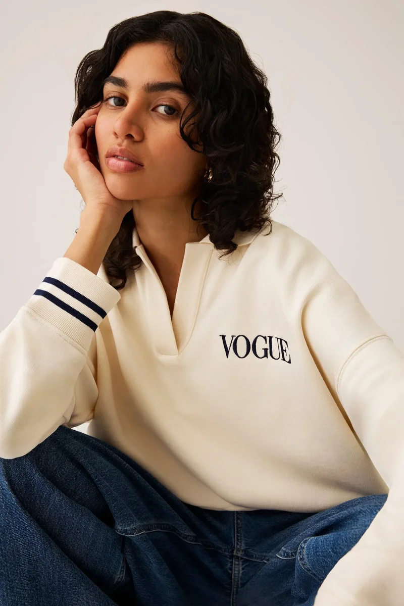 VOGUE Polo Sweatshirt Cream Embroidered Logo - immagine 5