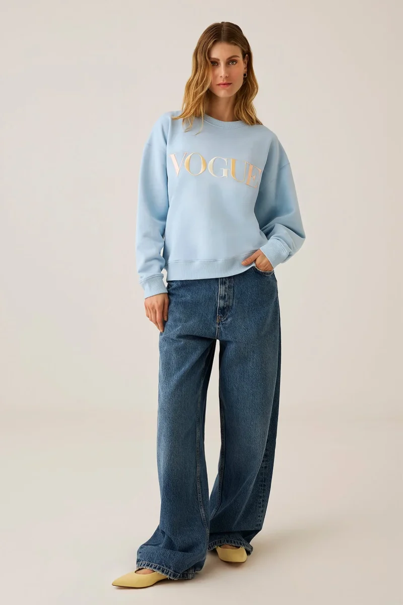 VOGUE Sweatshirt Light Blue Embroidered Colorful Logo - immagine 5