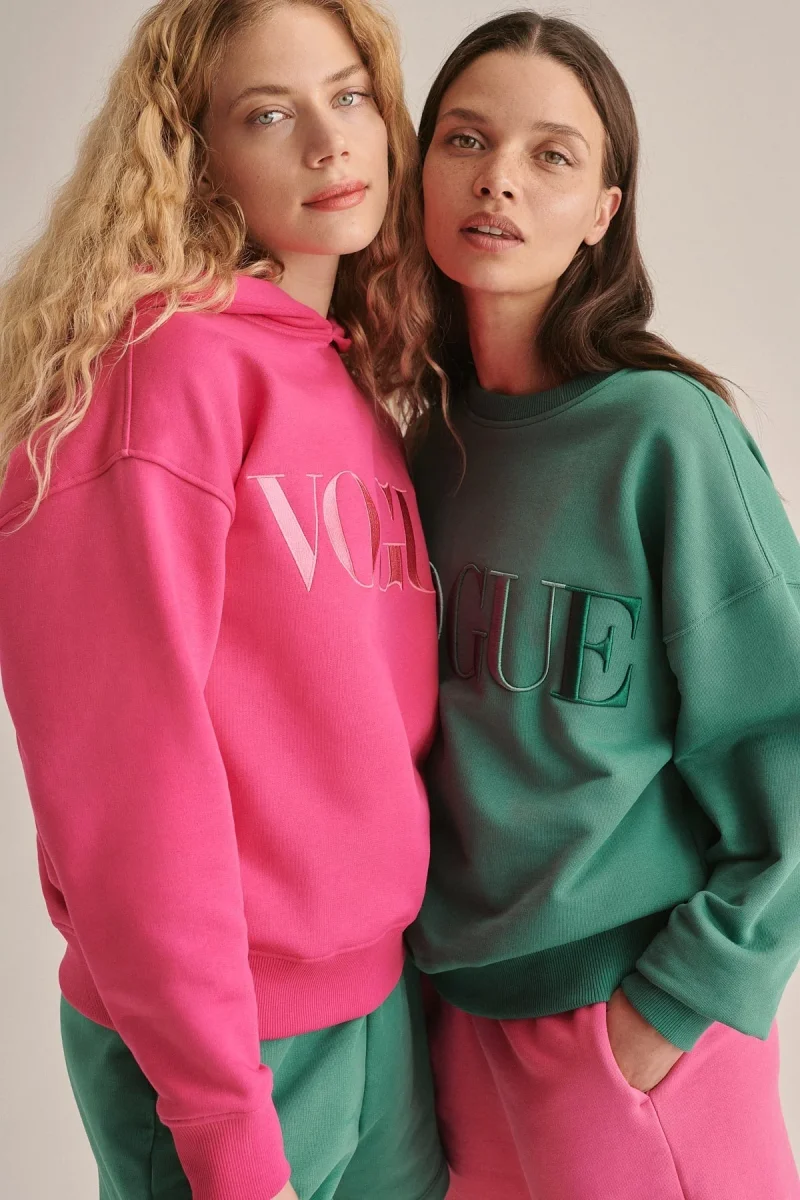VOGUE Hoodie | Pink Monochromatica - immagine 4