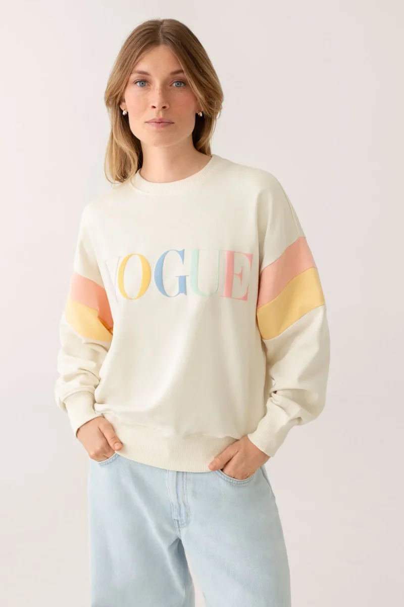 VOGUE Sweatshirt Ivory Embroidered Colorful Logo - immagine 3