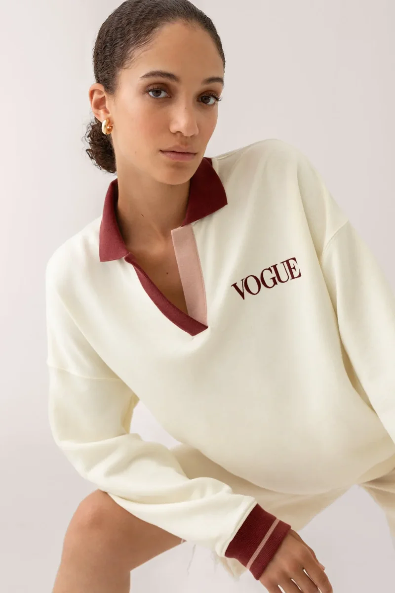 VOGUE Polo Sweatshirt Cream Contrast Bordeaux Collar - immagine 6