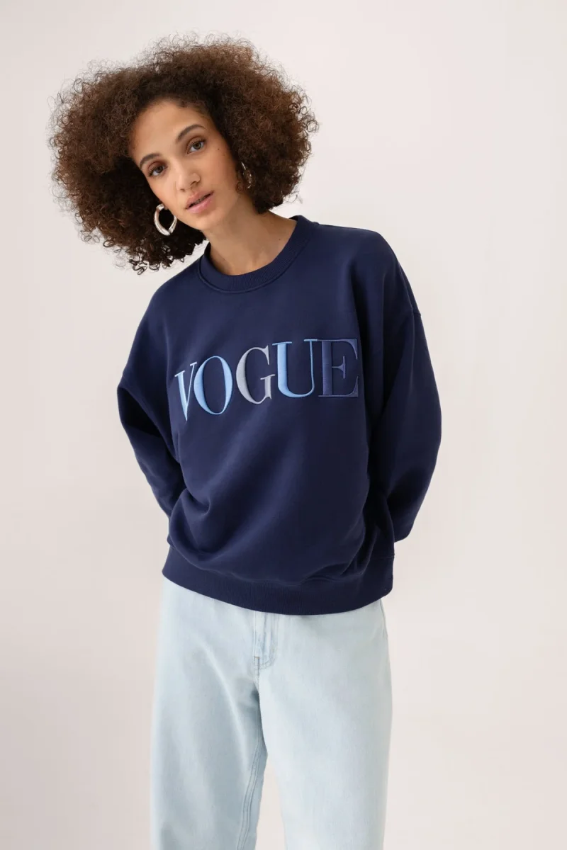 VOGUE Sweatshirt Navy Embroidered Colorful Logo - immagine 4