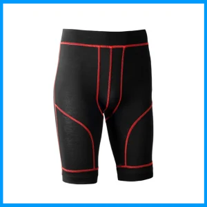 Pantaloni termici elasticizzati a gambe corte