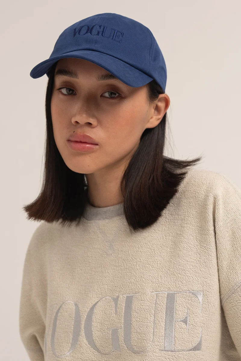 VOGUE Cap Dark Blue Embroidered Logo - immagine 5