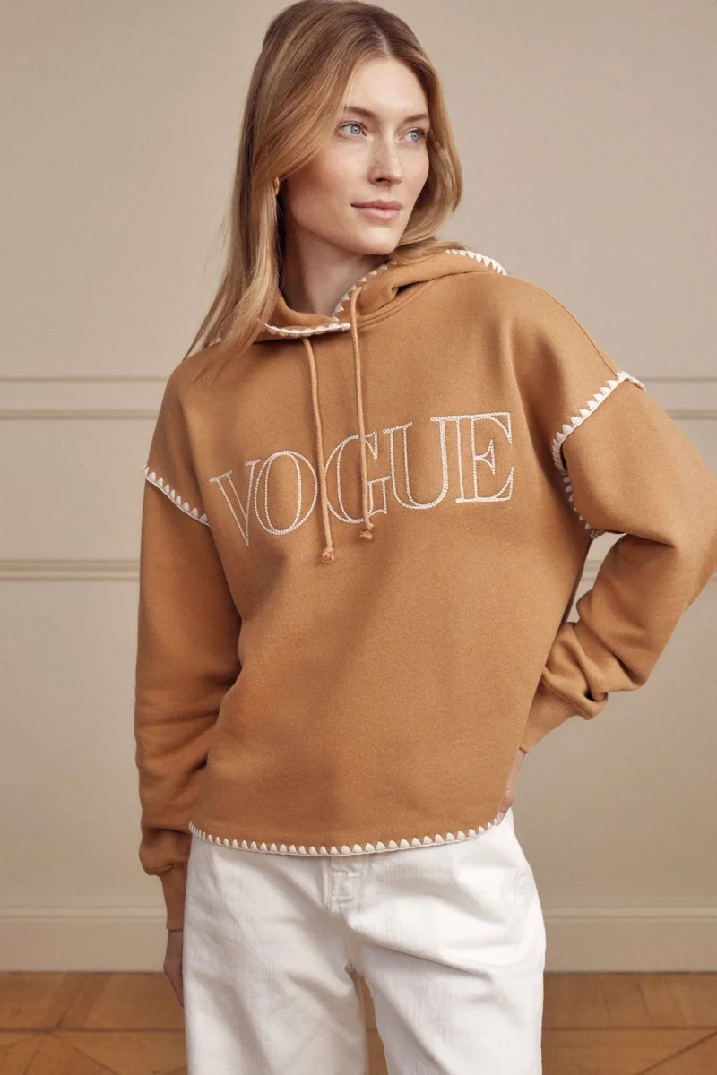 VOGUE Hoodie Camel Embroidered Logo - immagine 4