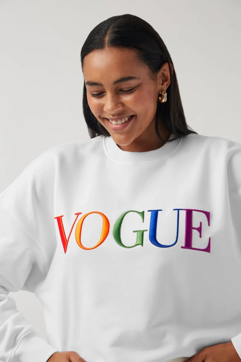 VOGUE Sweatshirt White Embroidered Colorful Logo - immagine 3
