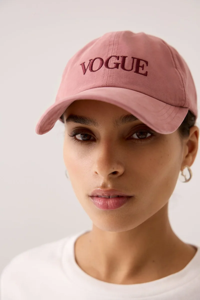 VOGUE Cap Ash Rose Embroidered Logo - immagine 4