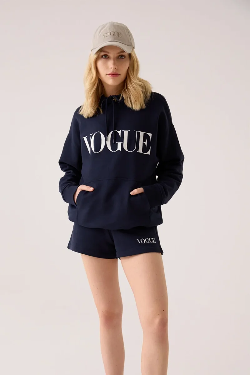 VOGUE Hoodie Navy Embroidered Logo - immagine 4